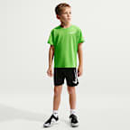 Playera Legend para niños talla pequeña Nike Dri-FIT