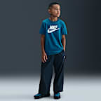 Playera para niños talla grande Nike Sportswear