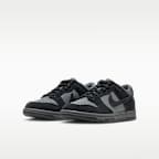 Tenis para niños grandes Nike Dunk Low Suede