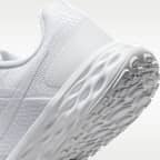 รองเท้าวิ่งโร้ดรันนิ่งผู้หญิง Nike Revolution 6