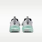 Nike Team Hustle D 12 Big Kids' Basketball Shoes