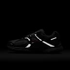 Nike V5 RNR Women's Shoes with Reflective Accents