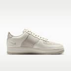 Nike Air Force 1 '07 LV8 Sabatilles - Home. Nike ES