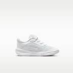 Nike Omni Multi-Court Younger Kids' Shoes