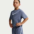 Shorts de entrenamiento con gráfico Dri-FIT para niño talla grande Nike Multi