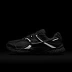 Nike V5 RNR Women's Shoes with Reflective Accents