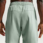 Nike Form vielseitige Dri-FIT Herrenshorts ohne Futter (ca. 23 cm)