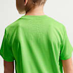 Playera Legend para niños talla pequeña Nike Dri-FIT
