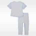 ナイキ レディー、セット！ ベビー Tシャツ アンド ジョガーパンツ セットアップ