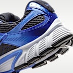 Nike V5 RNR Women's Shoes with Reflective Accents