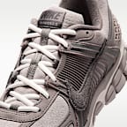 Tenis para hombre Nike Zoom Vomero 5 SE