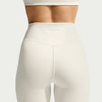NikeSKIMS Matte Women's High-Waisted Slim Flared Leggings