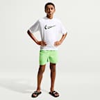 Playera de manga corta Dri-FIT UV para niño talla grande Nike Swim Hydroguard