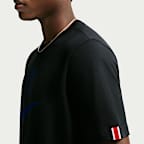 Paris Saint-Germain Swoosh Men's Nike Soccer T-Shirt