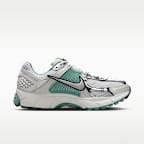 Nike Zoom Vomero 5 Women's Shoes