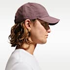 Nike Dri-FIT Club Gorra sin estructura con logotipo Swoosh metálico