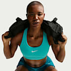 Nike Swoosh 中度支撐型女款襯墊運動內衣