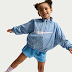 Chamarra de tejido Woven infantil Nike Club