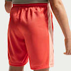Shorts Dri-FIT para niño talla grande Nike Trophy23