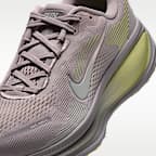 Nike Vomero 18 Women's Road Running Shoes