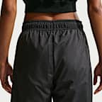 Nike Sportswear Classic Wovens Women's UV Protection Mid-Rise Loose Joggers