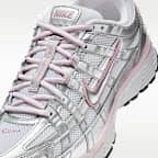 รองเท้าผู้หญิง Nike P-6000