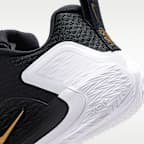 Nike S.T. Glow EP 籃球鞋