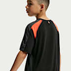 Nike Sportswear City Utility Big Kids' Short-Sleeve Top
