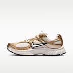 Tenis con detalles reflejantes para mujer Nike V5 RNR