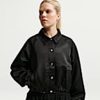 Chamarra de coach oversized de satén para mujer Nike Sportswear