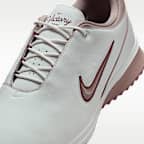 Nike Victory Tour 4 golfcipő