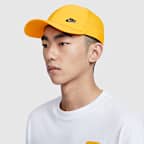 Nike Dri-FIT Club Structured Metal Logo Cap