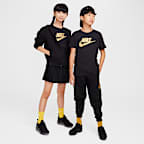 Playera para niños talla grande Nike Sportswear