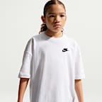 Nike Sportswear Older Kids' Oversized T-Shirt