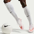Tacos de futbol para terreno firme de corte low Nike Mercurial Superfly 11 Pro