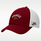 Gorra de rejilla sin estructura Nike College (Arkansas)