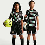 Short de football Nike Dri-FIT Kylian Mbappé Academy pour ado
