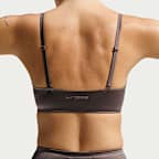 Bra con spalline sottili e scollo arrotondato NikeSKIMS Satin Shine – Donna