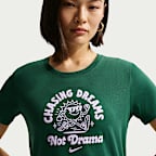 เสื้อยืดแขนสั้นผู้หญิง Nike Sportswear Club