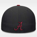 Gorra universitaria Nike Dri-FIT ajustada para hombre Alabama Pro