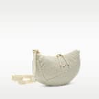 Torba przez ramię w kształcie półksiężyca Nike Aura (4 l)