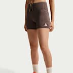 Nike ACG Pantalons curts de trail running de 10 cm amb cintura alta Dri-FIT - Dona