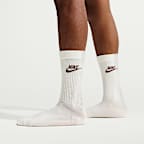 Nike Sportswear Everyday Essential Crew Socks (3 Pairs)