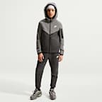 Nike Sportswear Tech Fleece Older Kids' Full-Zip Hoodie