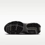 ナイキ V2K ラン メンズシューズ