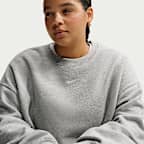 Sudadera de cuello redondo oversized para mujer (talla grande) Nike Studio Fleece Medium Weight