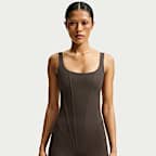NikeSKIMS damebody i korsettstil i Matte-stoff (74 cm)