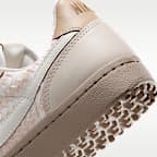 รองเท้าผู้หญิง Nike Field General