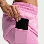 Shorts Dri-FIT 2 en 1 de tiro medio de 8 cm para mujer Nike One