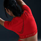 Playera de manga corta Dri-FIT con gráfico cropped para mujer Nike Pro